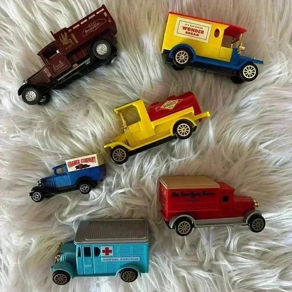 Reader’s Digest Collector’s Set of Classic Trucks – Vintage Die-Cast Vehicles - Picture 10 of 10